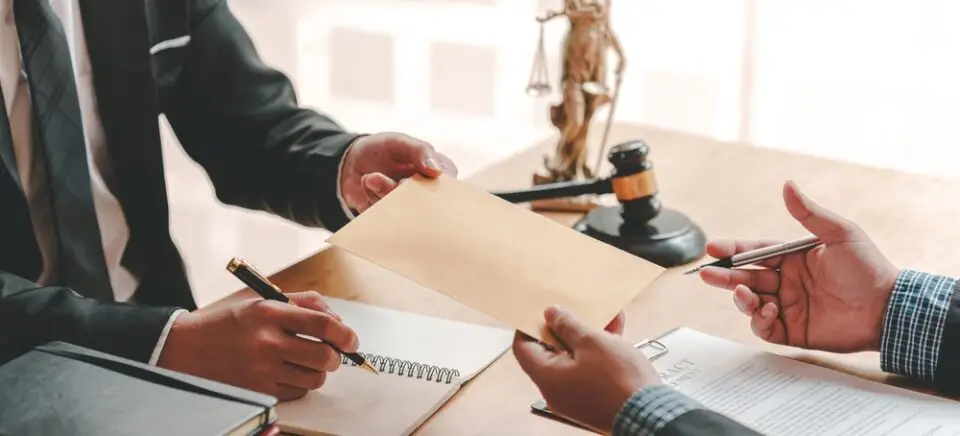 Can You Bail Someone Out Of Jail If You're A Felon