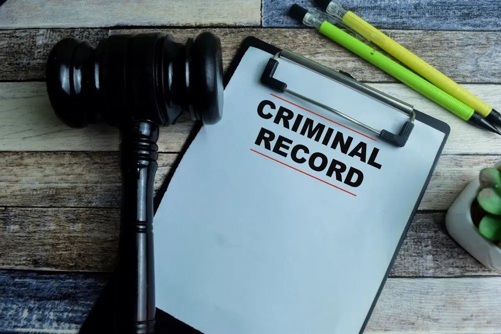 Do Warrants Show Up On Criminal Background Checks
