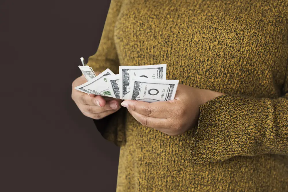 How Does A Bail Bondsman Make Money