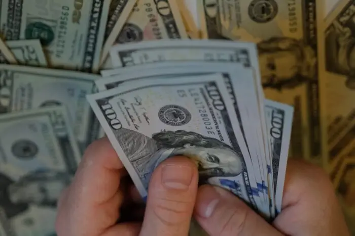 How To Cash A $1000 Bond?