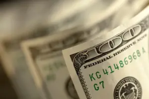 Whats The Difference Between A Bond And A Cash Bond