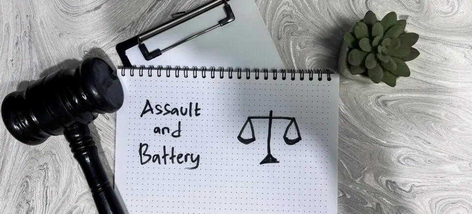 What’s the Difference Between Aggravated Assault & Battery? What’s the Difference Between Aggravated Assault & Battery?