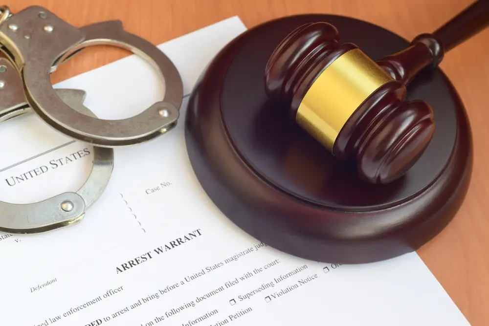 Will Police Come To Your House For A Misdemeanor Warrant