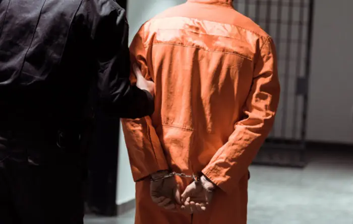 How do you bail someone out of jail?